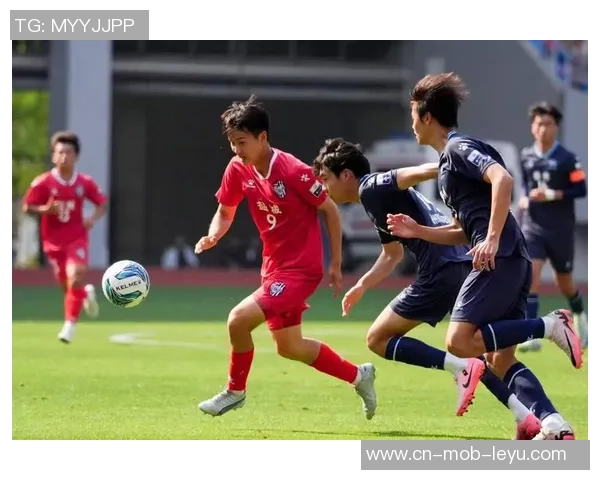 江苏城市大学足球队奋勇拼搏展现青春风采助力校园文化建设与体育发展